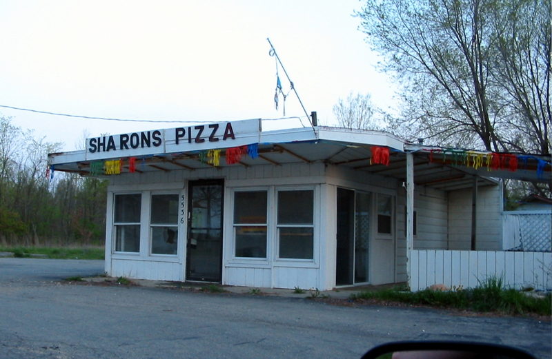 Sha-Rons Pizza (Sharons Pizza) - May 2002 Photo